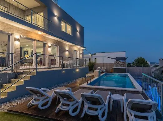 Villa Hedonist Seget Vranjica