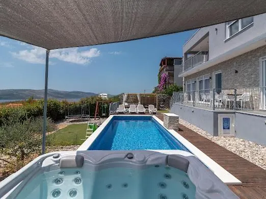 Villa Hedonist Seget Vranjica