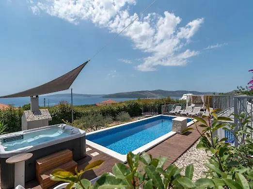 Villa Hedonist Seget Vranjica