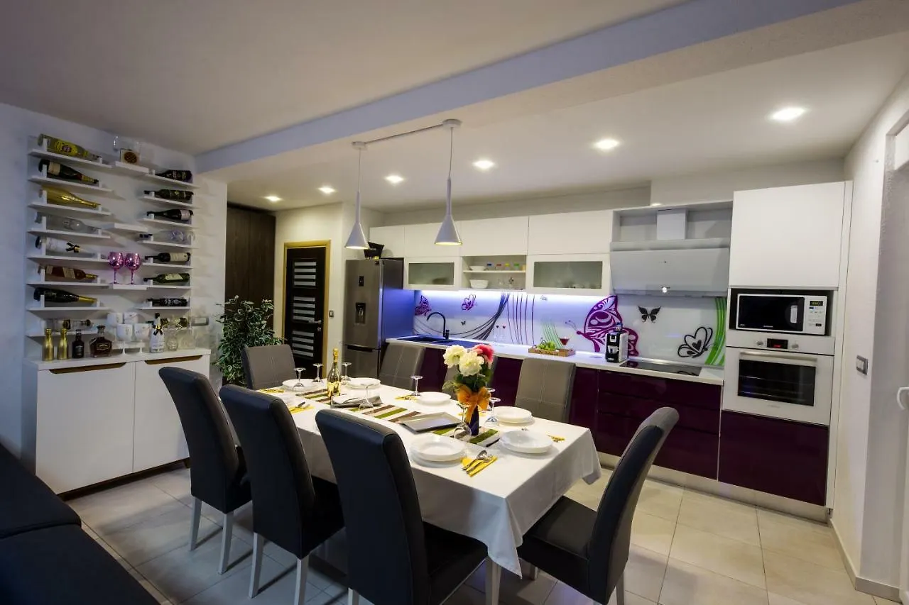 Villa Hedonist Seget Vranjica